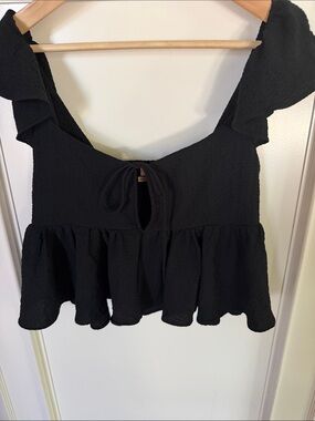 Urban Outfitters Ruffle Tie-Front top